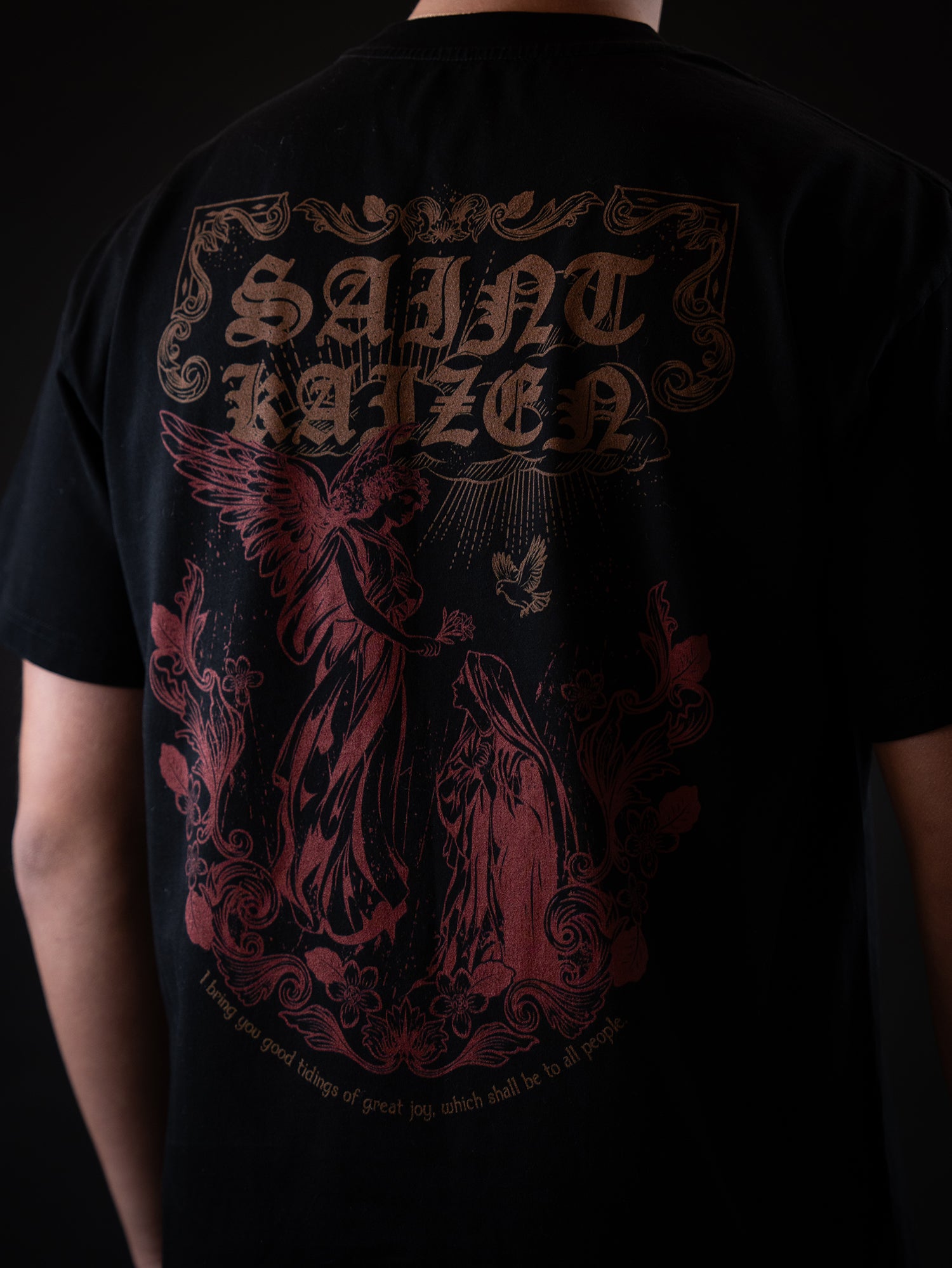 Saint Kaizen Christian gym wear shirt. Features the bold Angels Message T-Shirt - Black spiritual design. Oversize fit made from premium 220gr cotton.