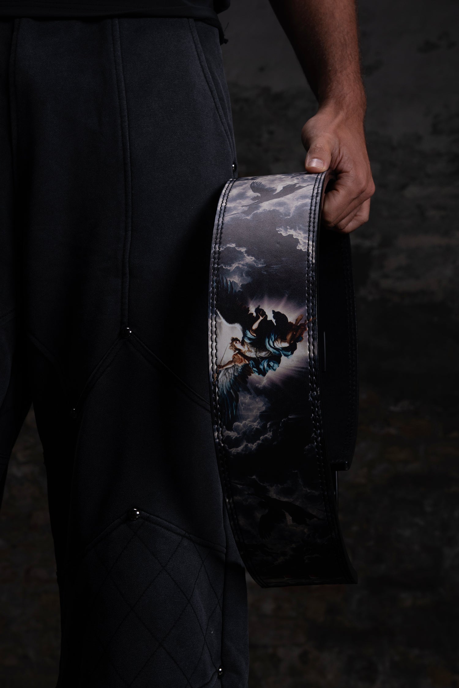 Christian athletes lifting heavy wearing the Saint Kaizen Archangel Gabriel Lever Belt. Ideal 10mm Weightlifting belt for Powerlifting and heavy training