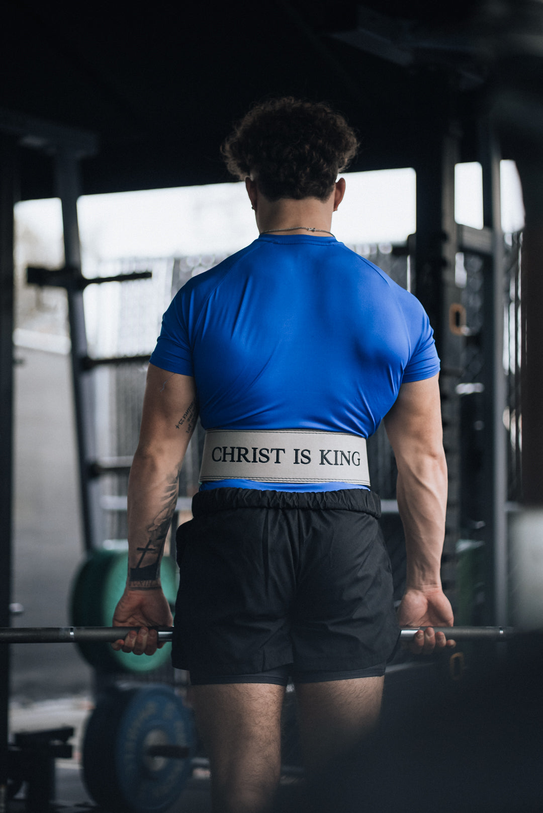 Saint Kaizen Christ is King Lever Belt - Gray (10mm, black) for Powerlifting. Premium Weightlifting belt designed for Christian athletes.