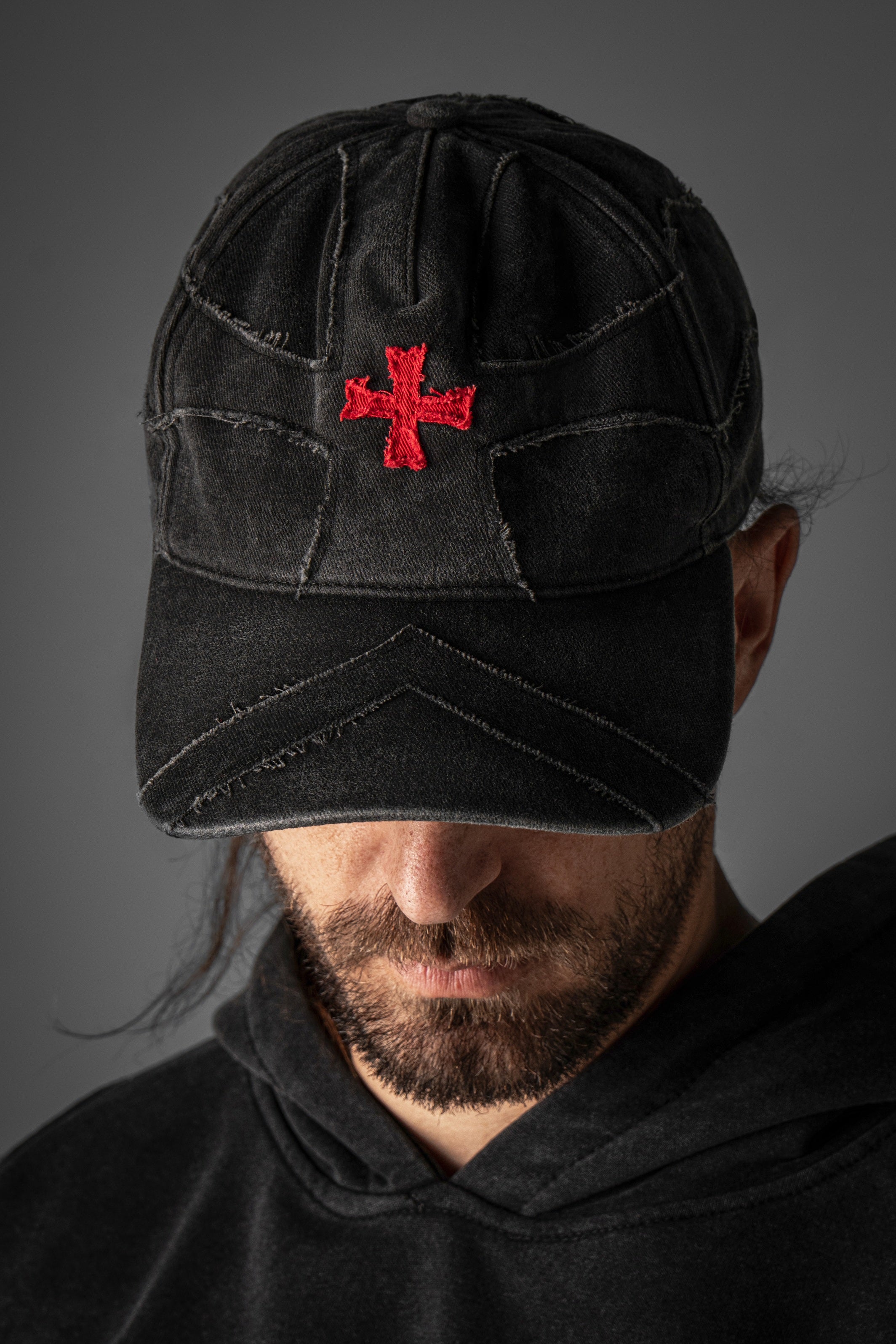 Saint Kaizen premium Christian gym wear Crusader Armor Cap. Features bold spiritual Artwork, A comfortable cap designed for both the gym and casual wear.