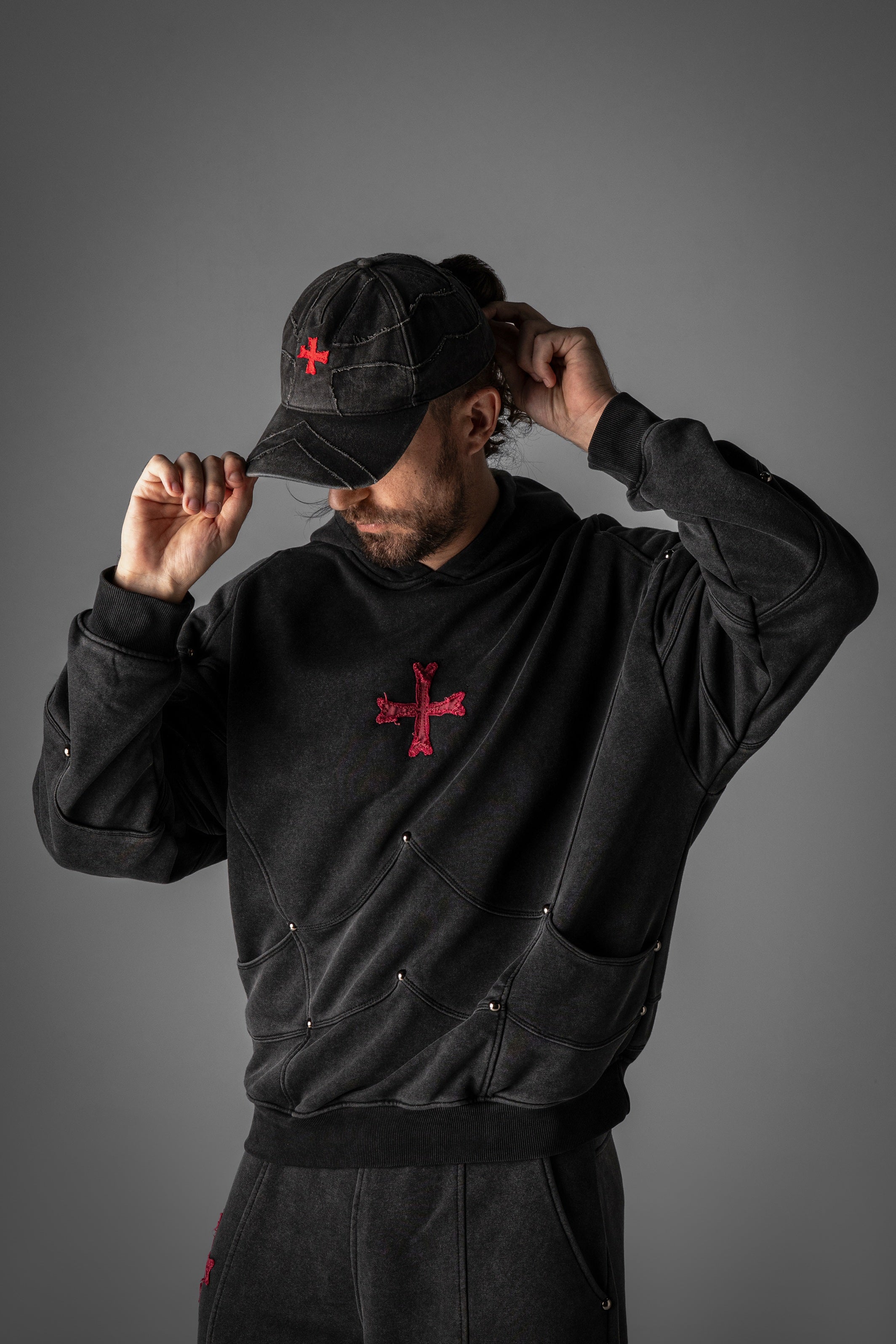Saint Kaizen premium Christian gym wear Crusader Armor Cap. Features bold spiritual Artwork, A comfortable cap designed for both the gym and casual wear.