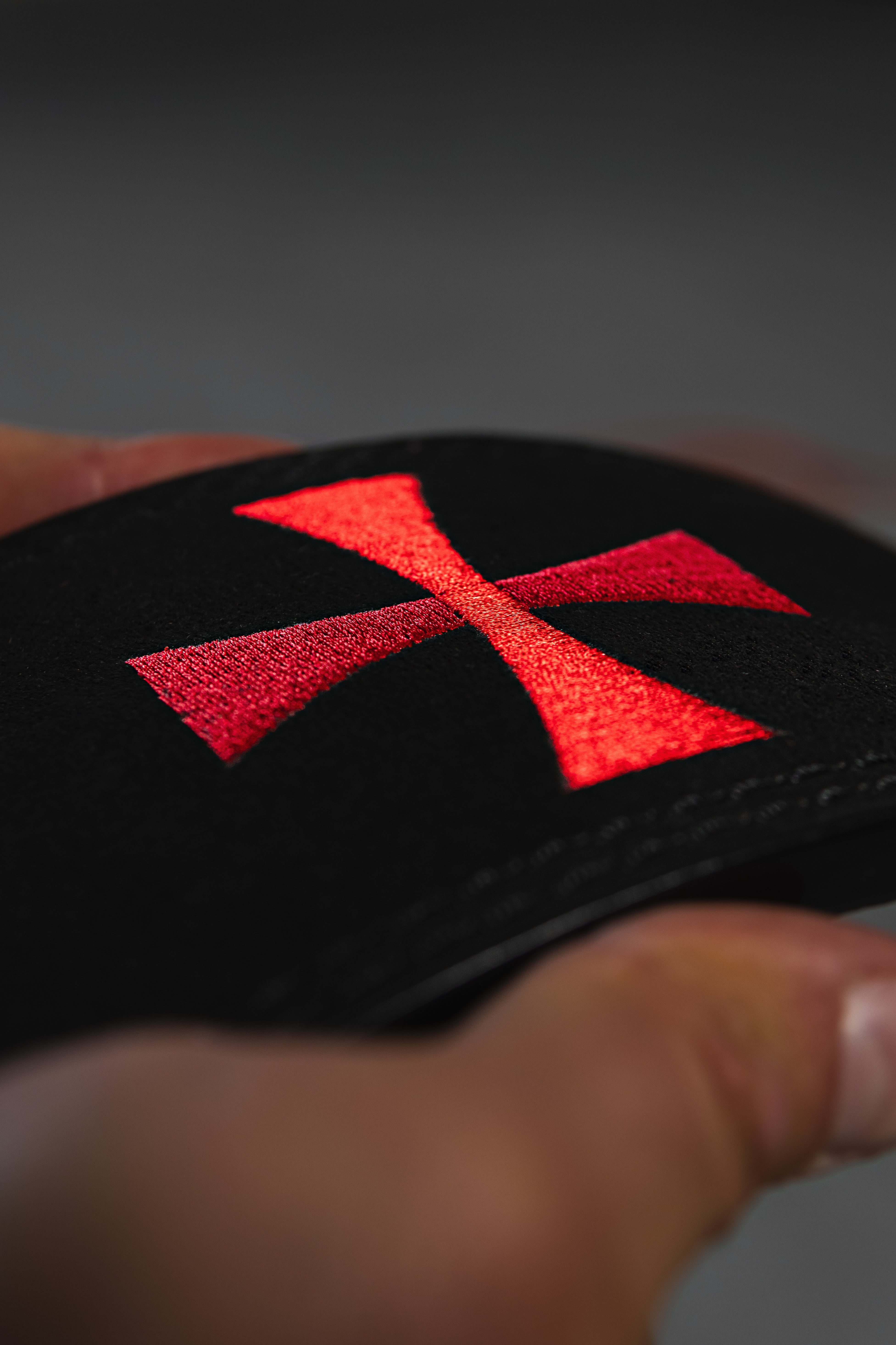 Saint Kaizen Crusader Cross Lever Belt (10mm, black) for Powerlifting. Premium Weightlifting belt designed for Christian athletes.