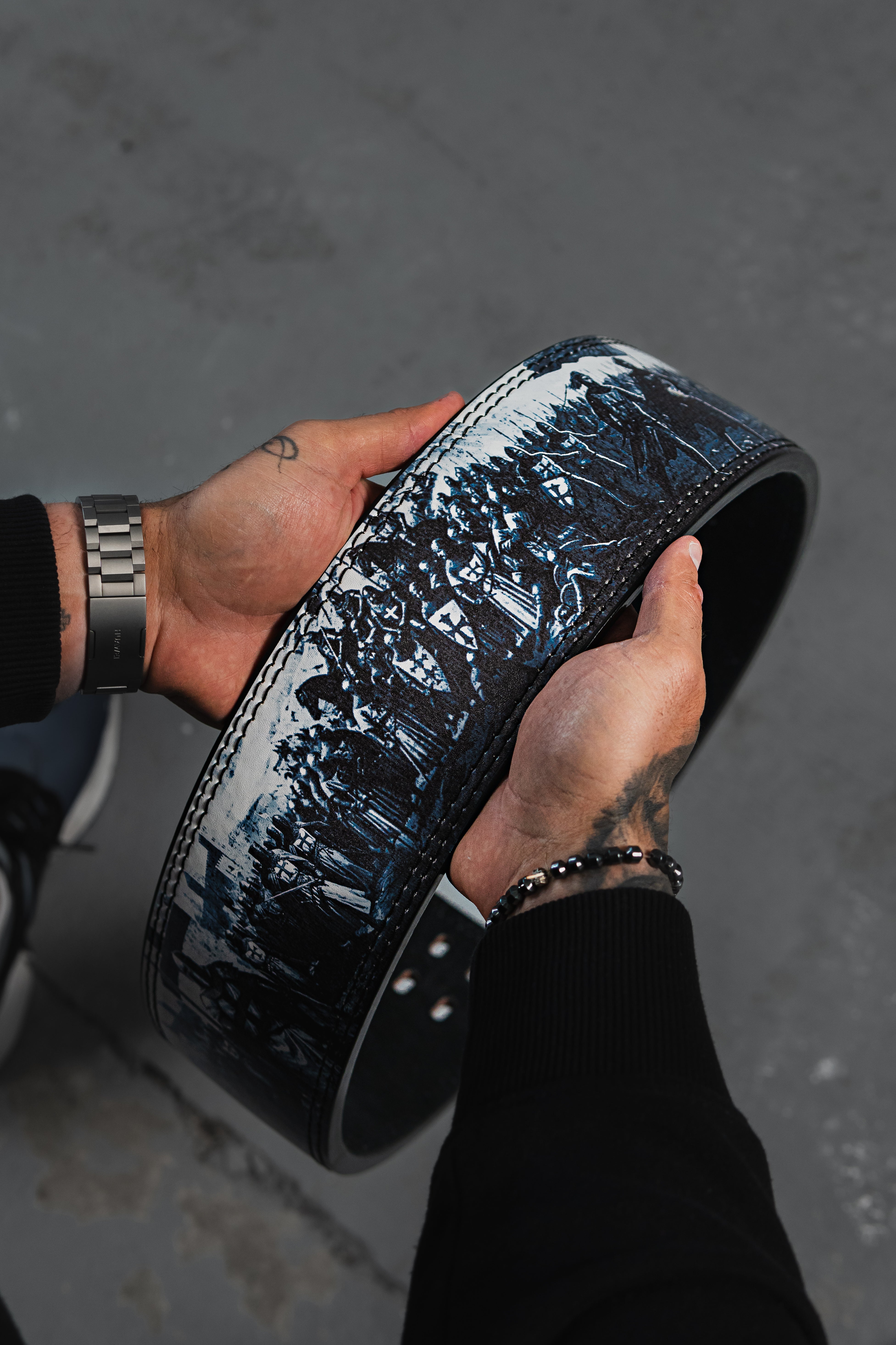 Saint Kaizen Crusader March Lever Belt (10mm, black) for Powerlifting. Premium Weightlifting belt designed for Christian athletes.