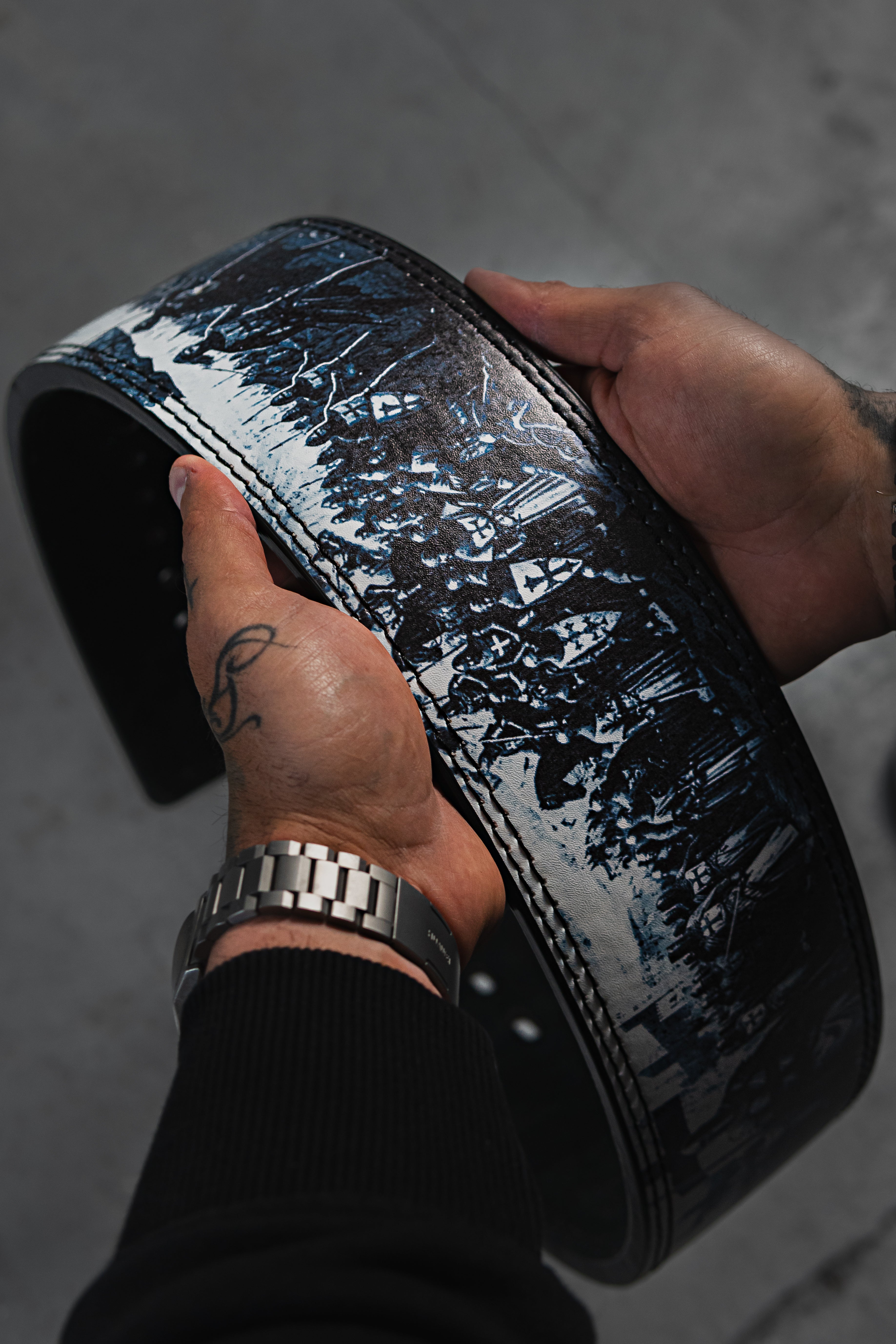 Saint Kaizen Crusader March Lever Belt (10mm, black) for Powerlifting. Premium Weightlifting belt designed for Christian athletes.