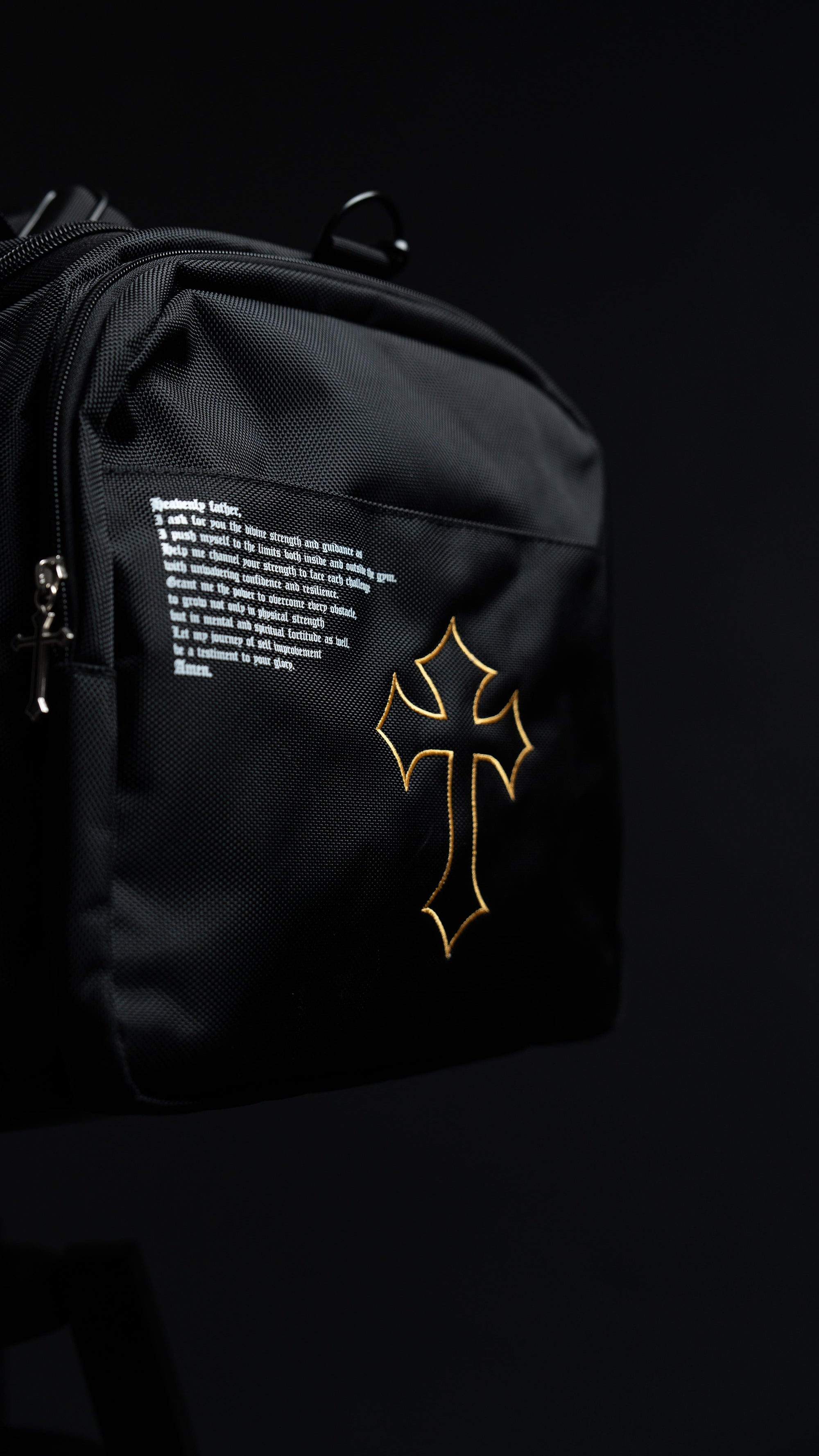 Close-up of the Saint Kaizen Fear Not Duffle Bag embroidered with the inspirational artwork. A large, spiritual 37.5L bag for Christians who train.