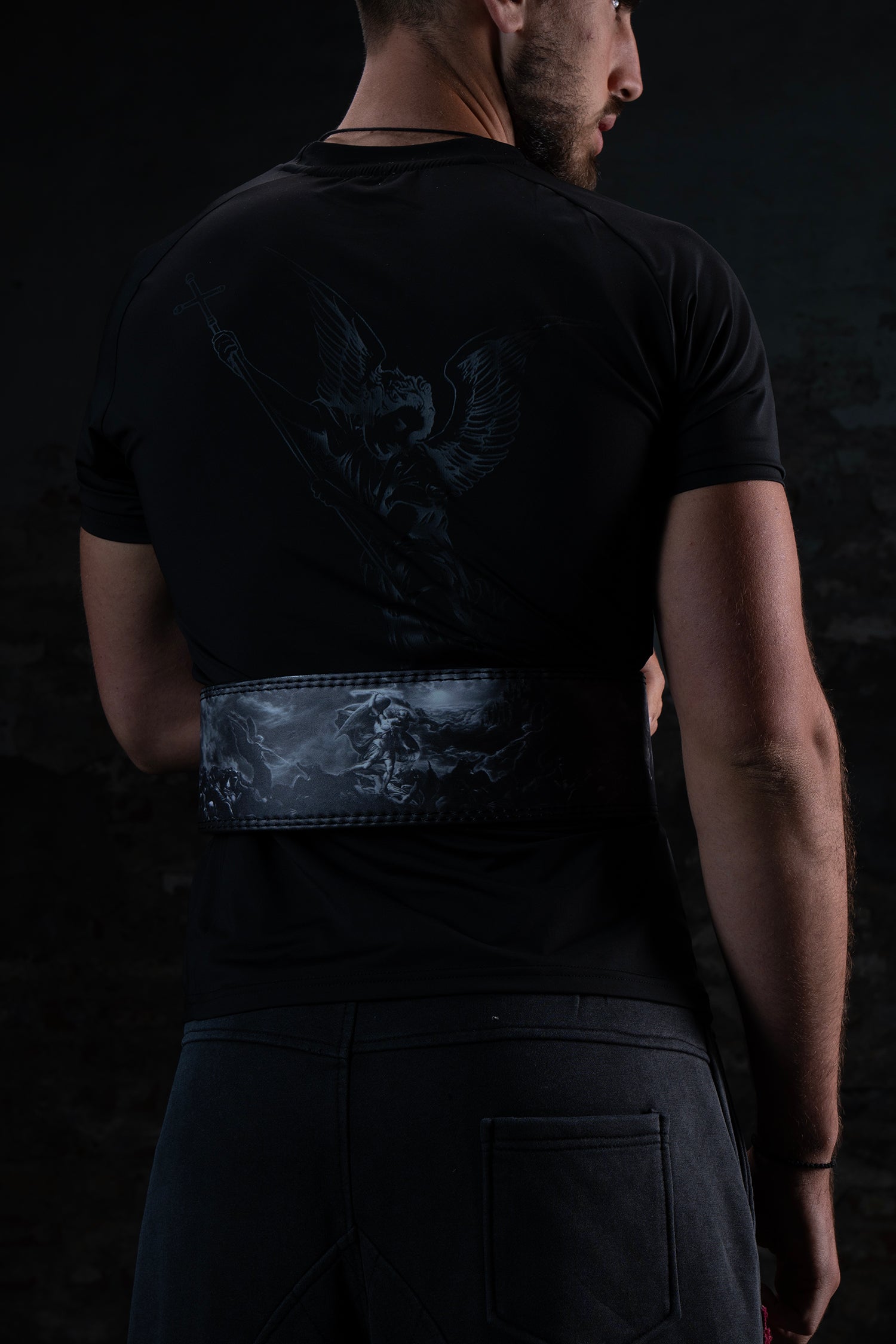 Christian athletes lifting heavy wearing the Saint Kaizen Fear Not Lever Belt. Ideal 10mm Weightlifting belt for Powerlifting and heavy training