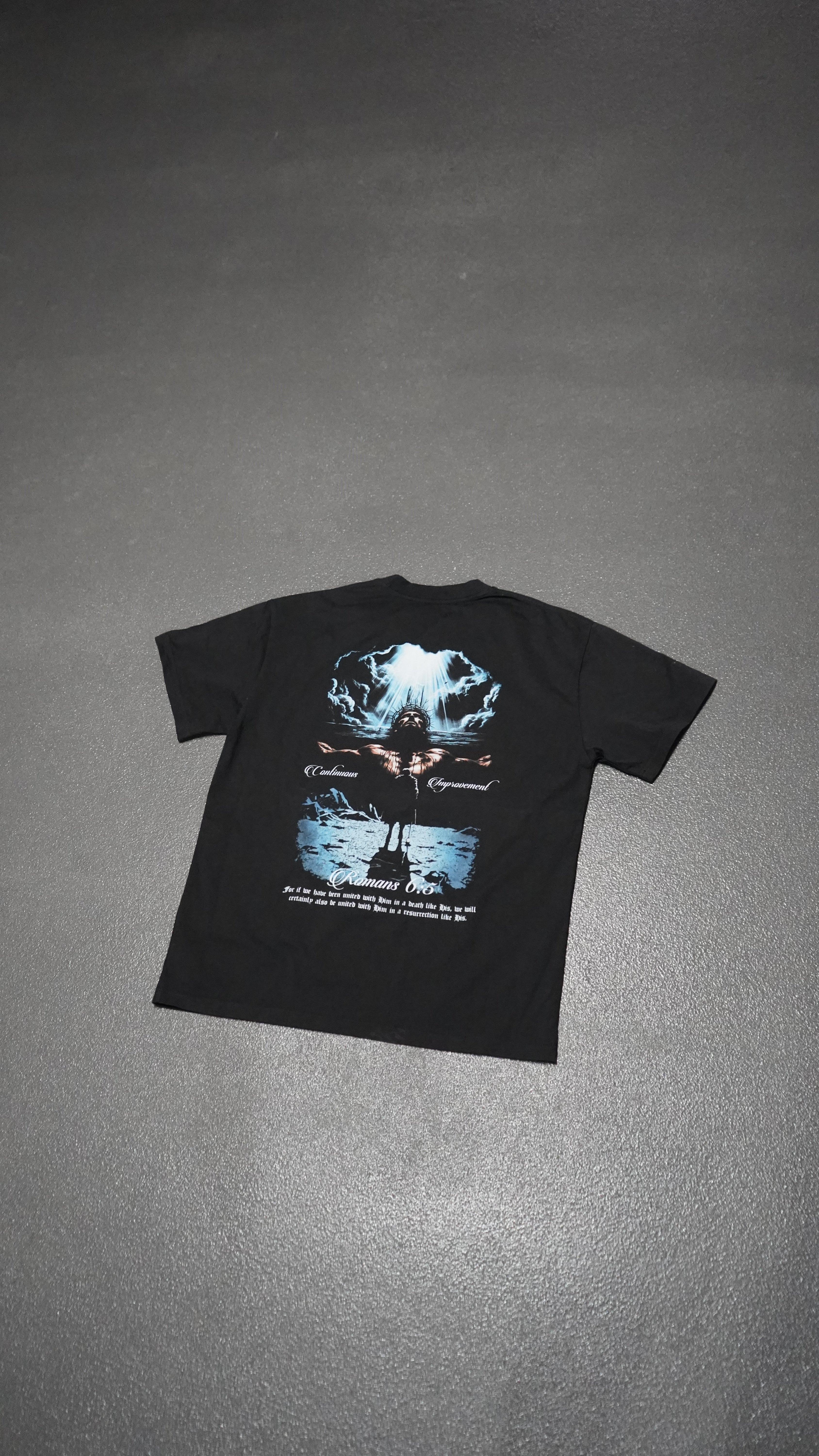 Saint Kaizen Christian gym wear shirt. Features the bold Romans 6:5 T-Shirt spiritual design. Oversize fit made from premium 220gr cotton.