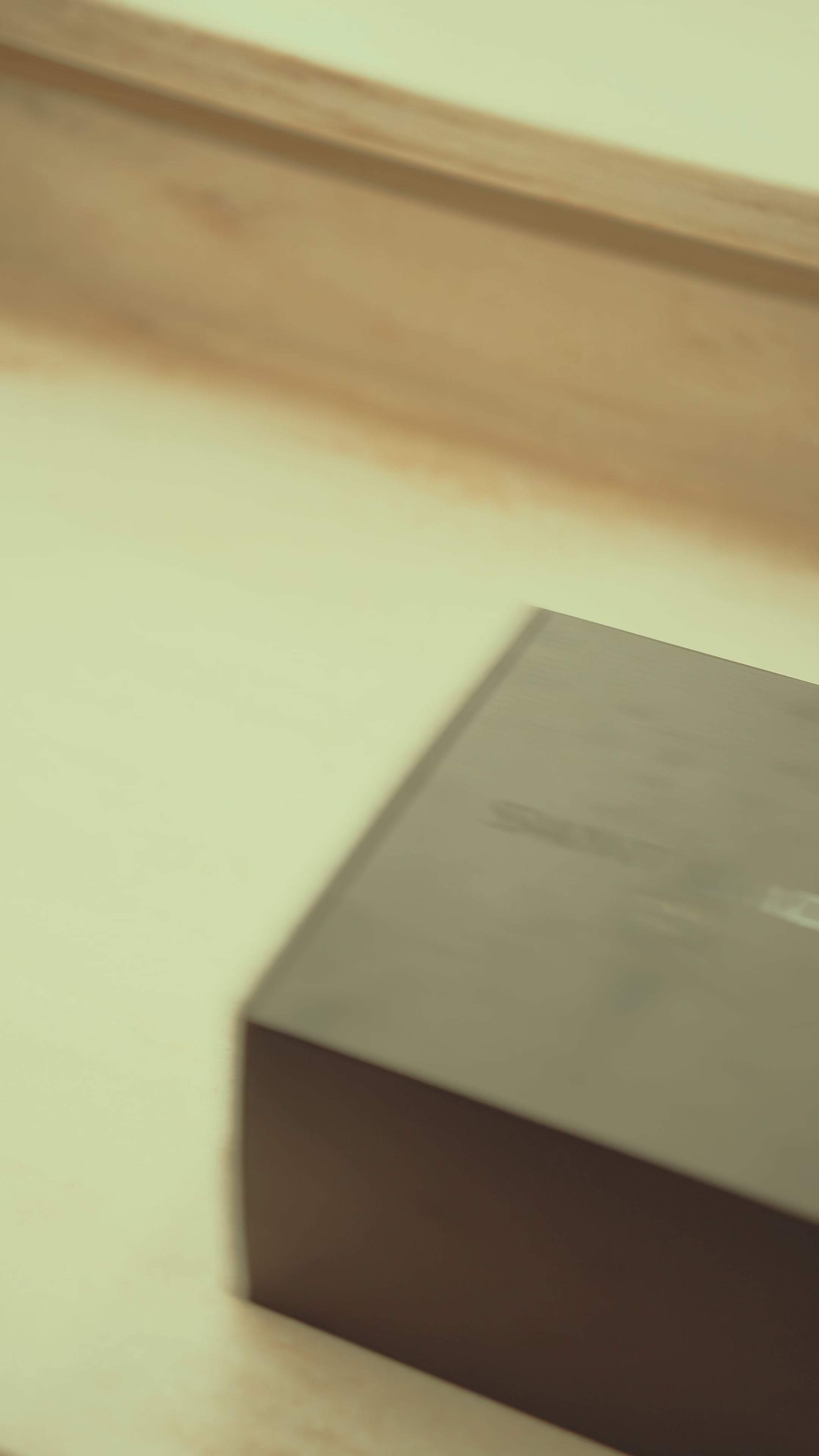 Saint Kaizen Resurrection Lever Belt (10mm, black) for Powerlifting. Premium Weightlifting belt designed for Christian athletes.