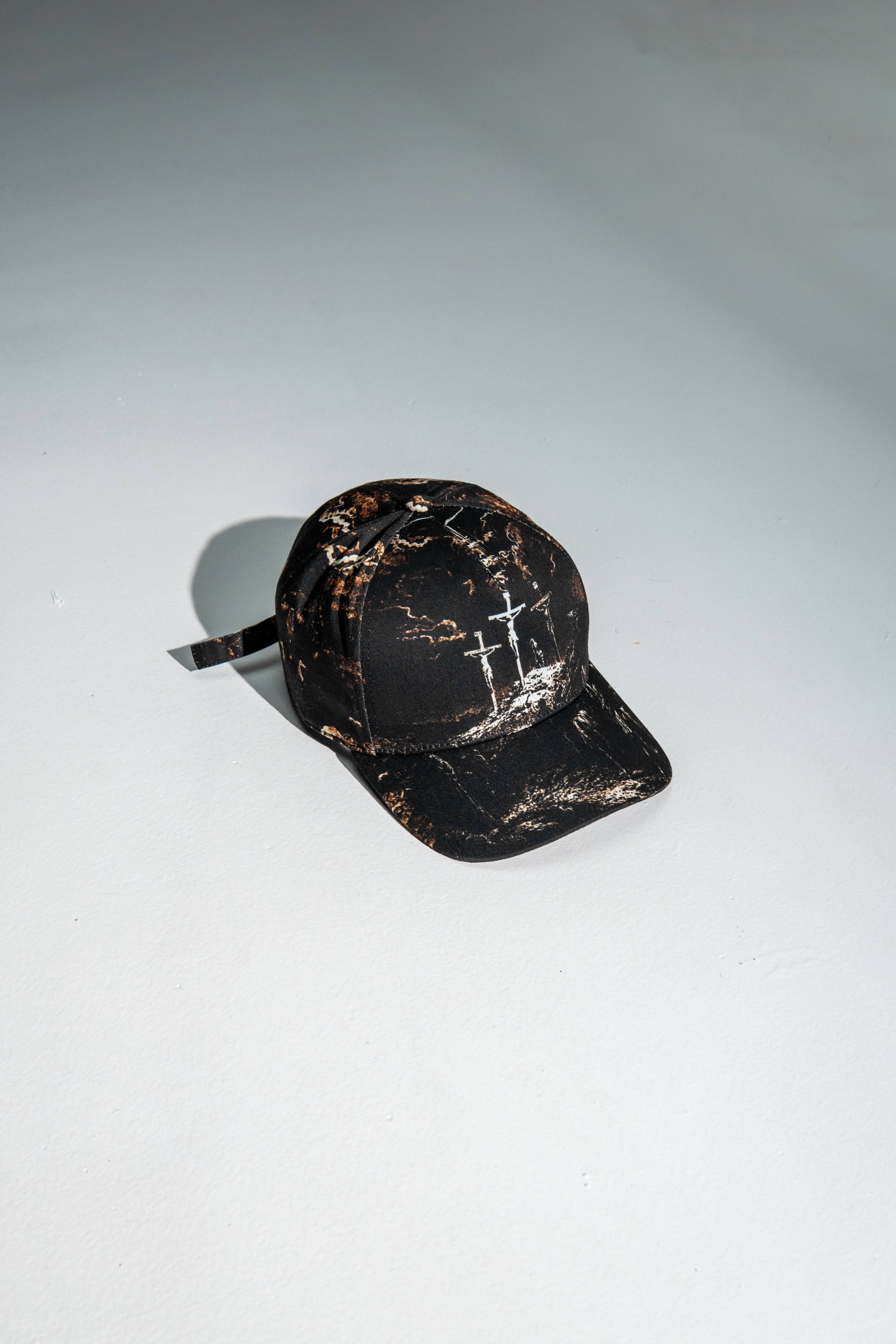 Saint Kaizen premium Christian gym wear [Cross Camo Cap]. Features bold spiritual Artwork, A comfortable cap designed for both the gym and casual wear.