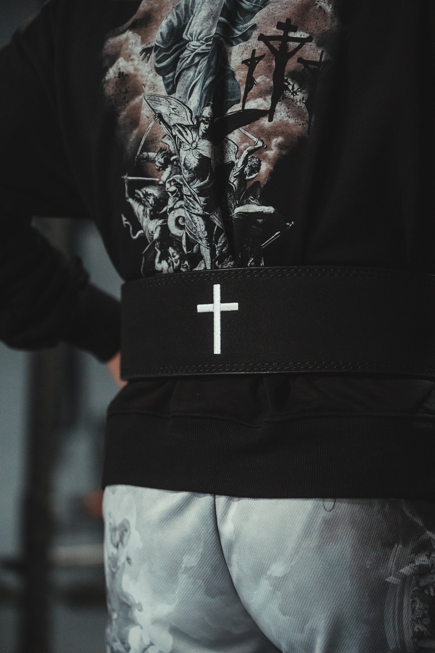 Saint Kaizen Cross Lever Belt (10mm, black) for Powerlifting. Premium Weightlifting belt designed for Christian athletes.