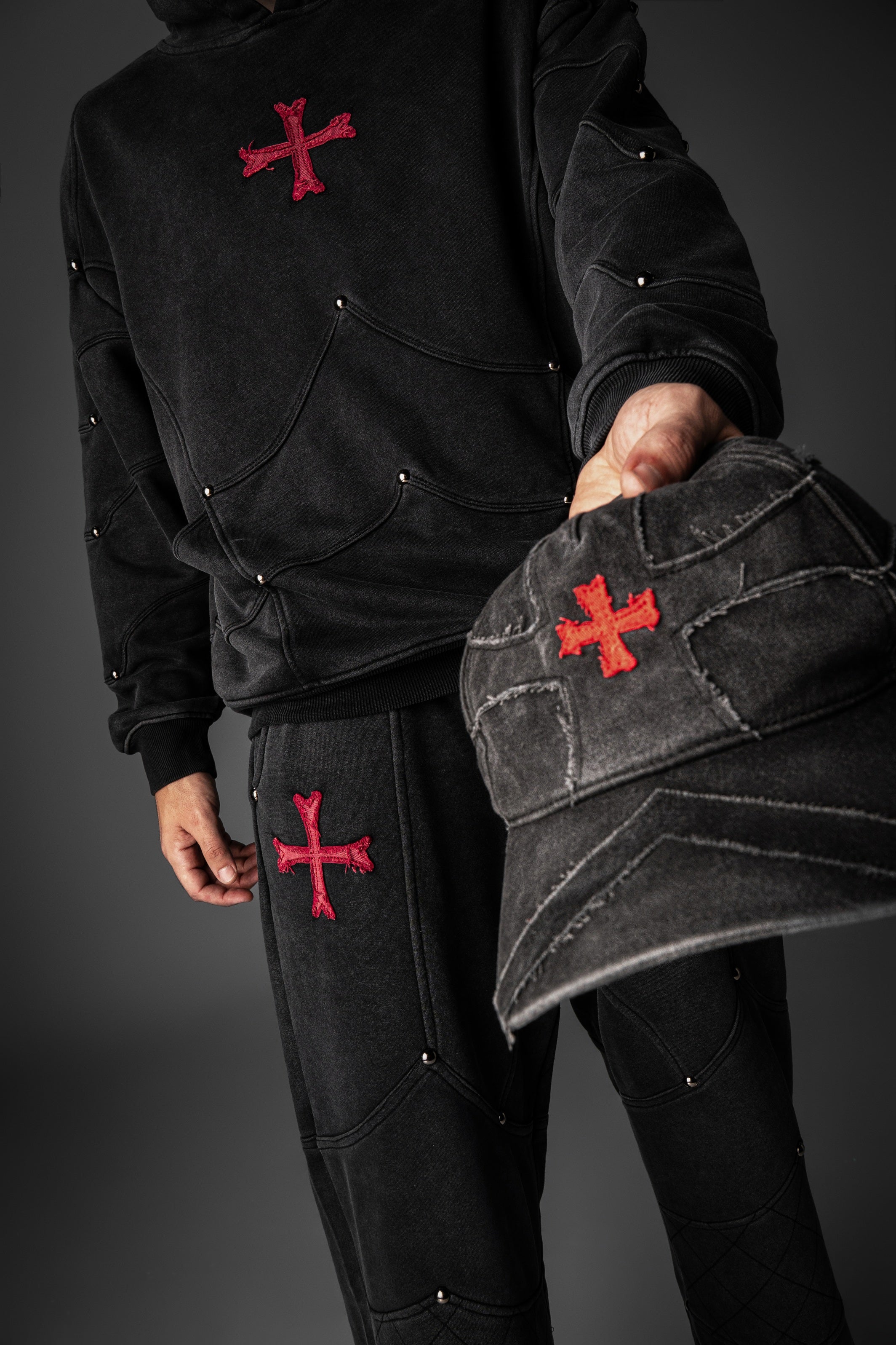 Saint Kaizen premium Christian gym wear Crusader Armor Cap. Features bold spiritual Artwork, A comfortable cap designed for both the gym and casual wear.