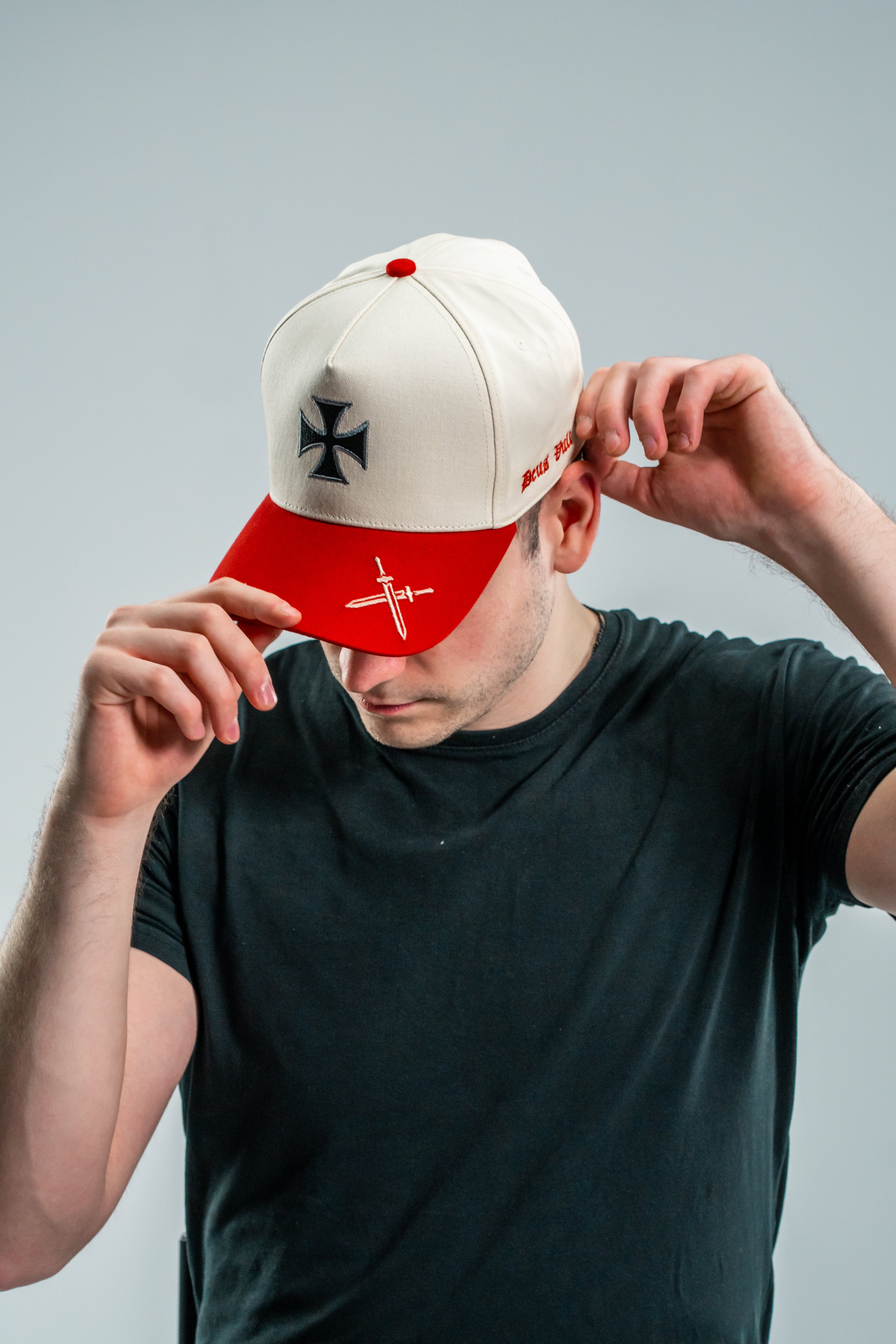 Saint Kaizen premium Christian gym wear [Crusader Cross Cap]. Features bold spiritual Artwork, A comfortable cap designed for both the gym and casual wear.