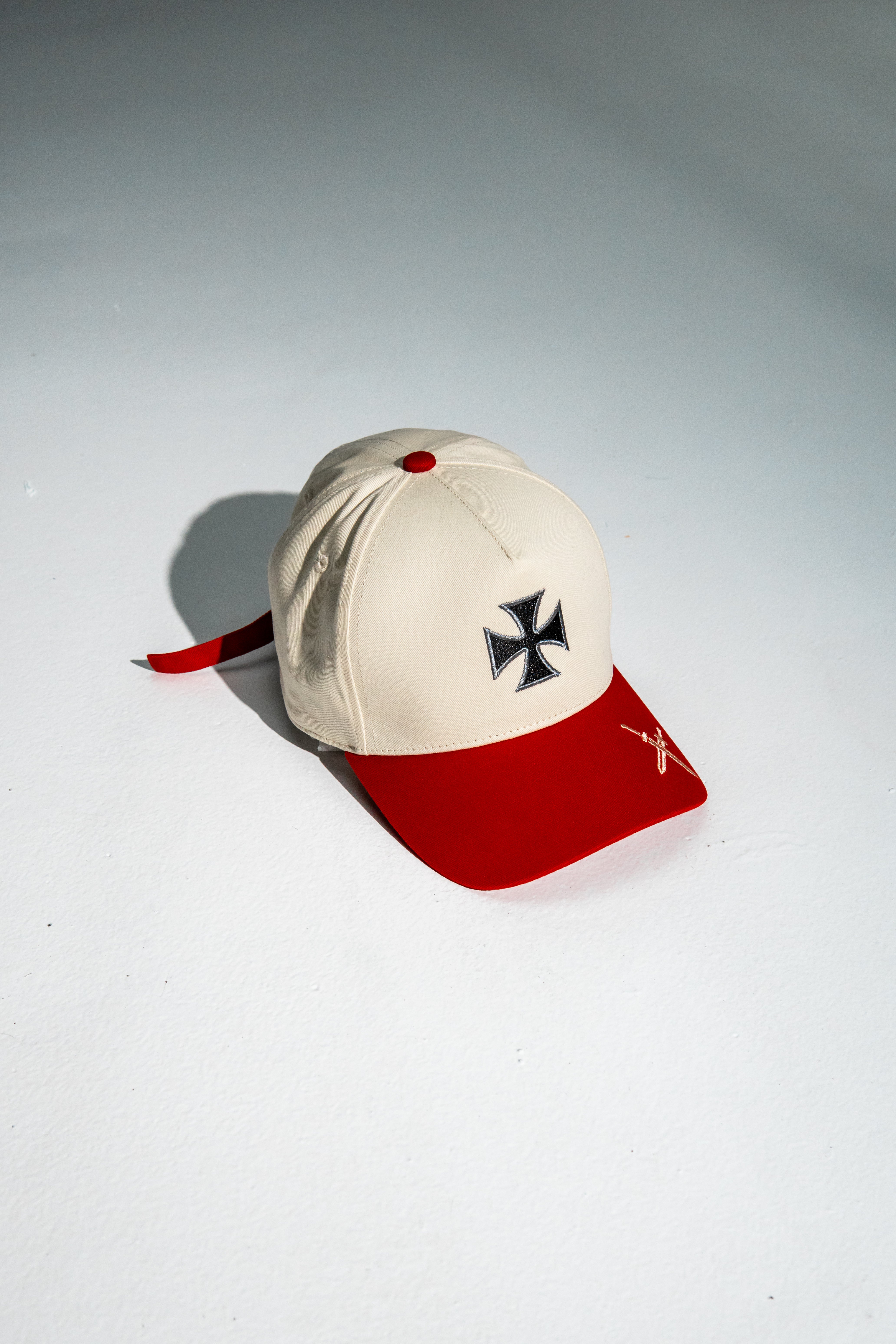 Saint Kaizen premium Christian gym wear [Crusader Cross Cap]. Features bold spiritual Artwork, A comfortable cap designed for both the gym and casual wear.