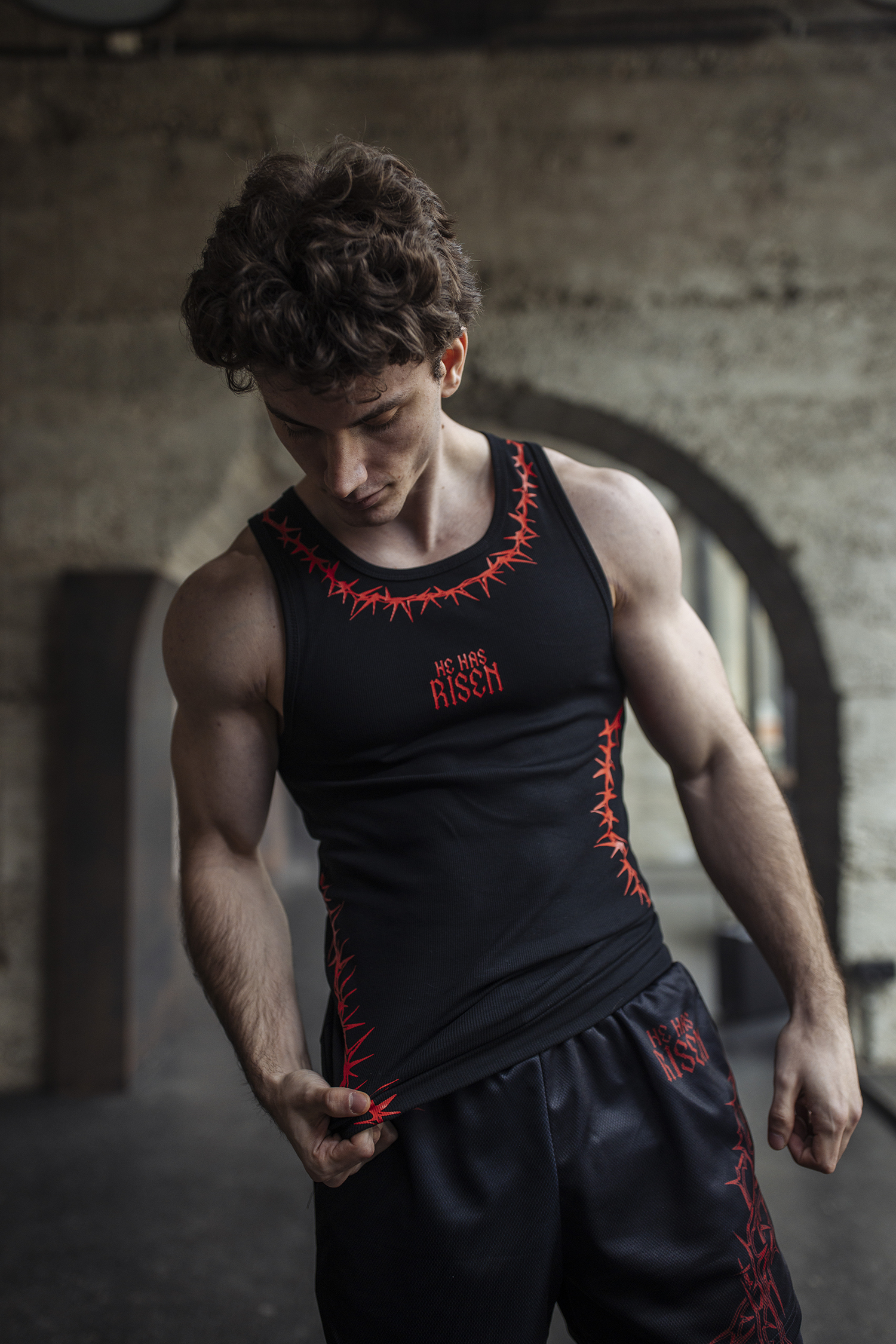 Risen Tank Top - Black