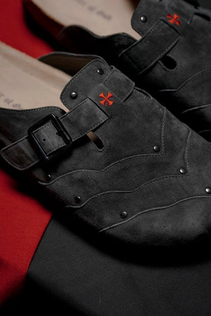 Crusader Armor Clog