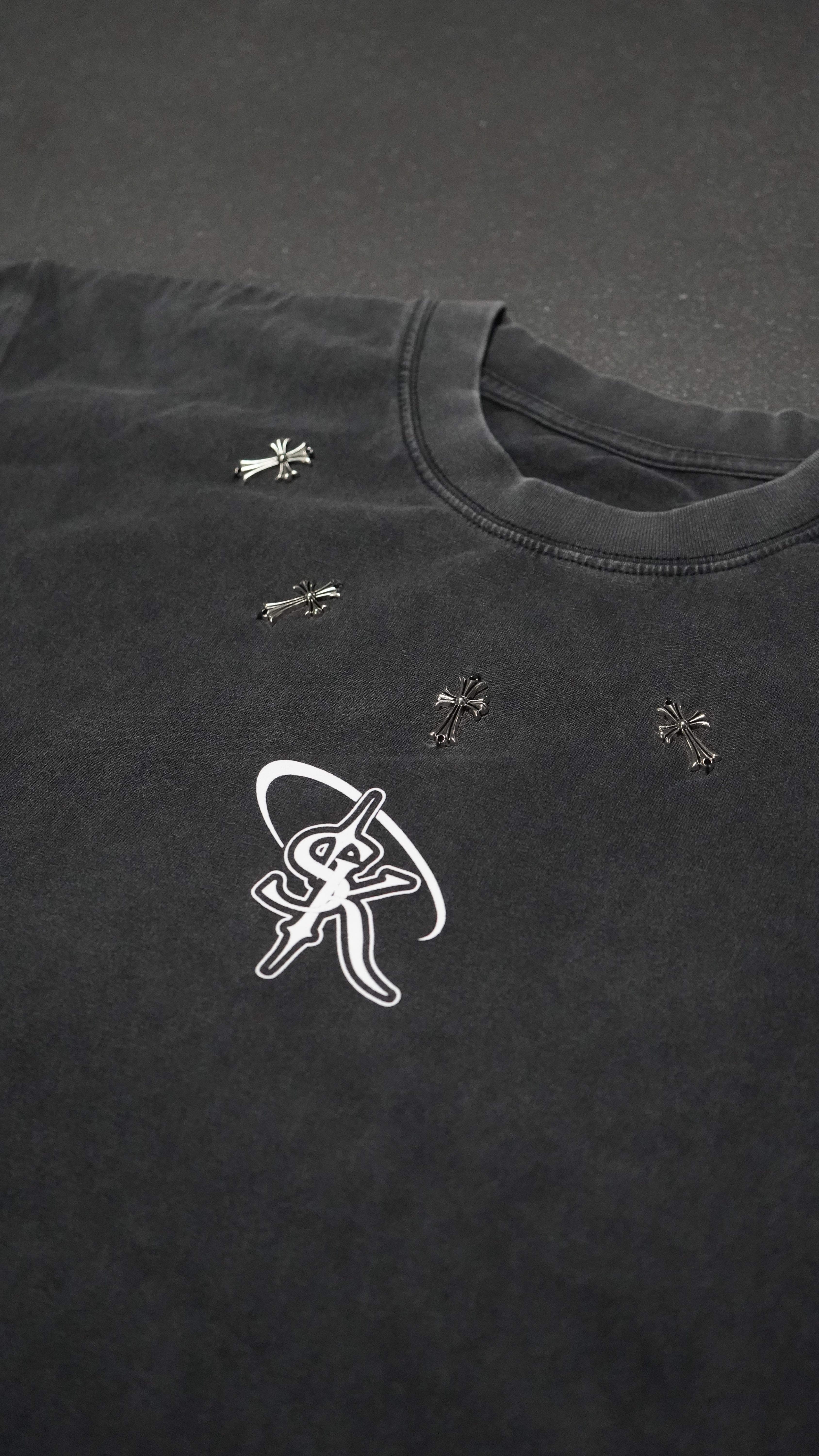 Saint Kaizen Christian gym wear shirt. Features the bold Resurgence T-Shirt - Acid Wash spiritual design. Oversize fit made from premium 220gr cotton.