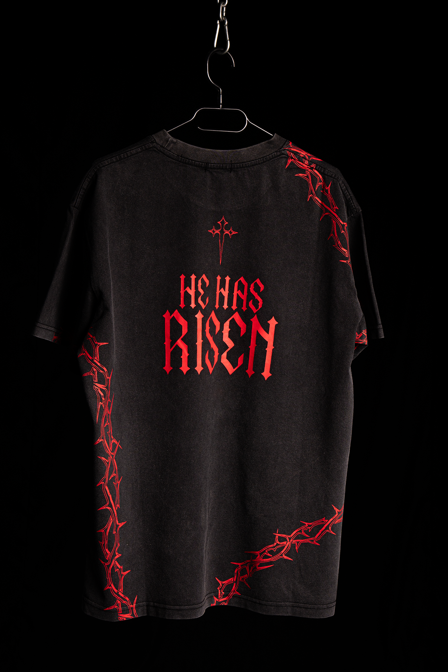 Saint Kaizen Christian gym wear shirt. Features the bold Risen T-Shirt - Acid Wash spiritual design. Oversize fit made from premium 220gr cotton.