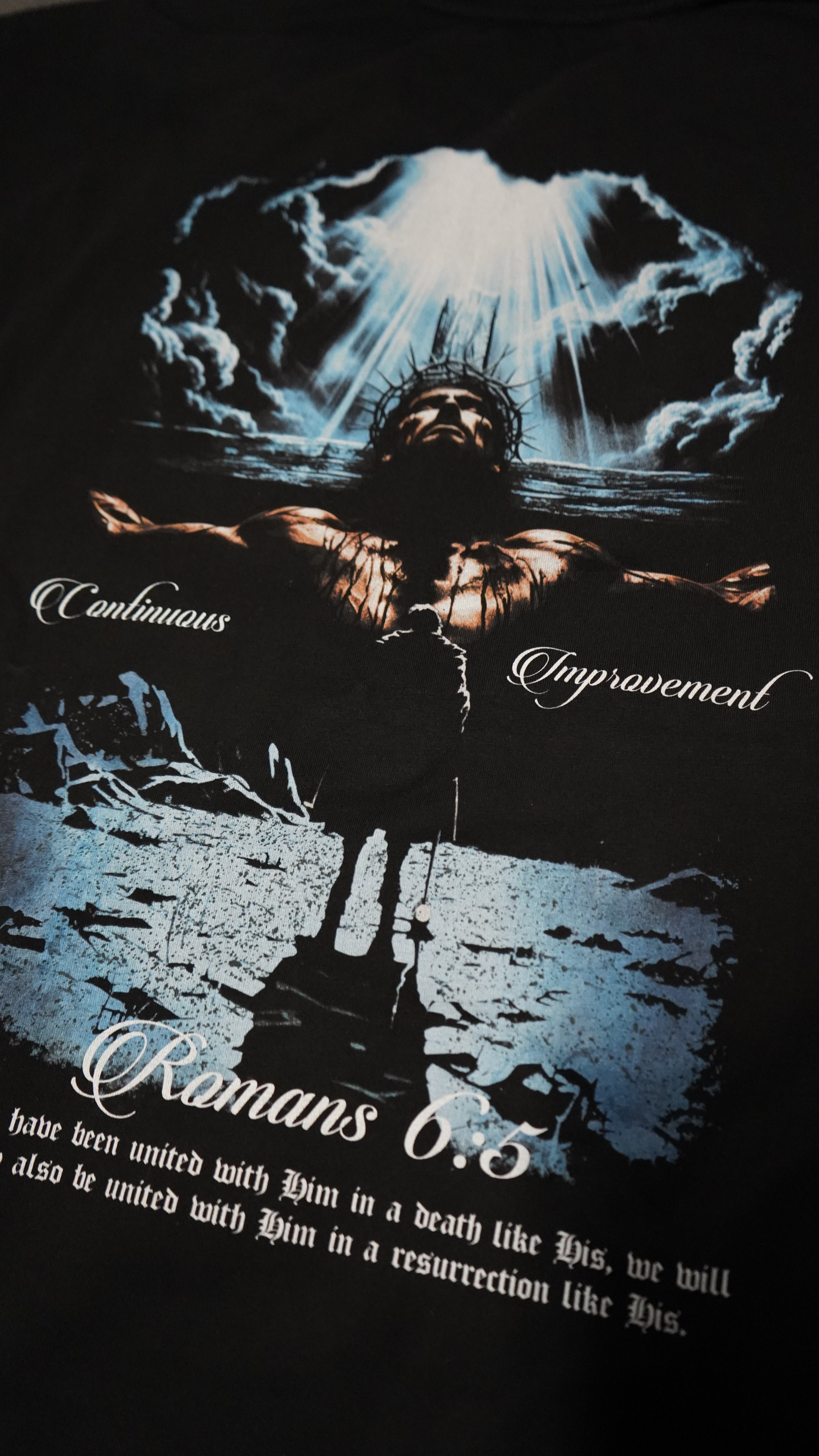 Saint Kaizen Christian gym wear shirt. Features the bold Romans 6:5 T-Shirt spiritual design. Oversize fit made from premium 220gr cotton.