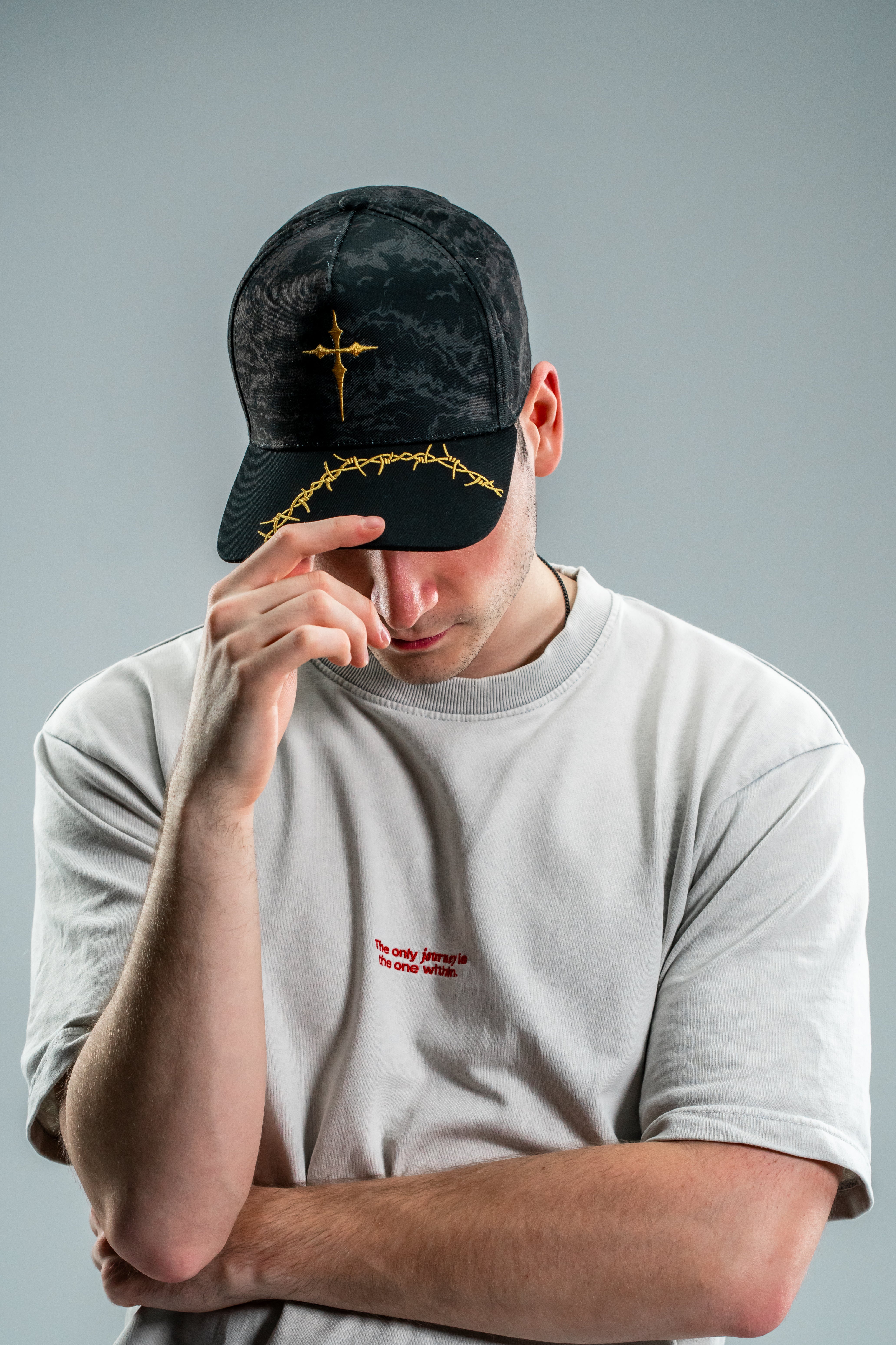 Saint Kaizen premium Christian gym wear [Thorns Cap]. Features bold spiritual Artwork, A comfortable cap designed for both the gym and casual wear.