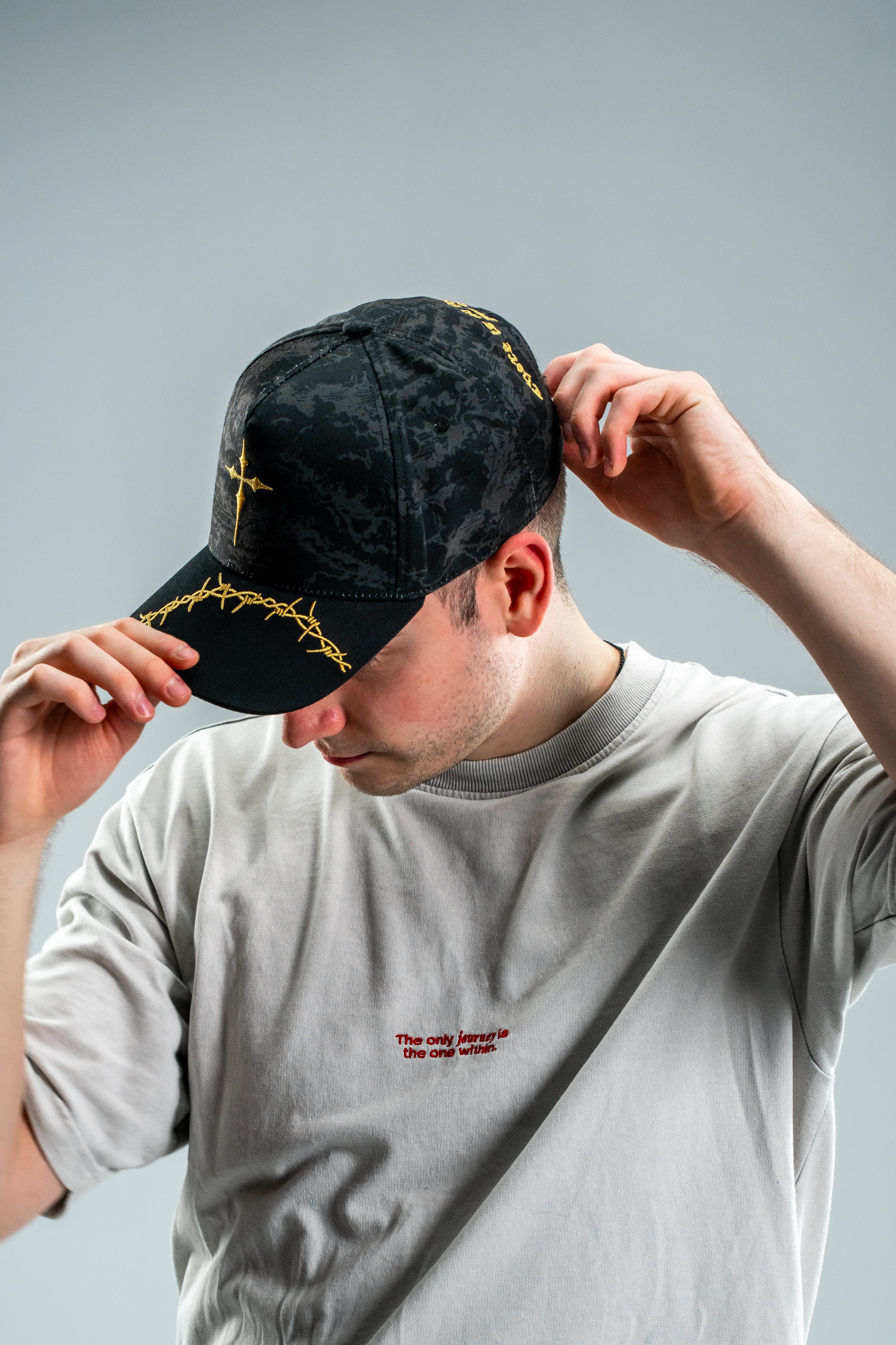 Saint Kaizen premium Christian gym wear [Thorns Cap]. Features bold spiritual Artwork, A comfortable cap designed for both the gym and casual wear.