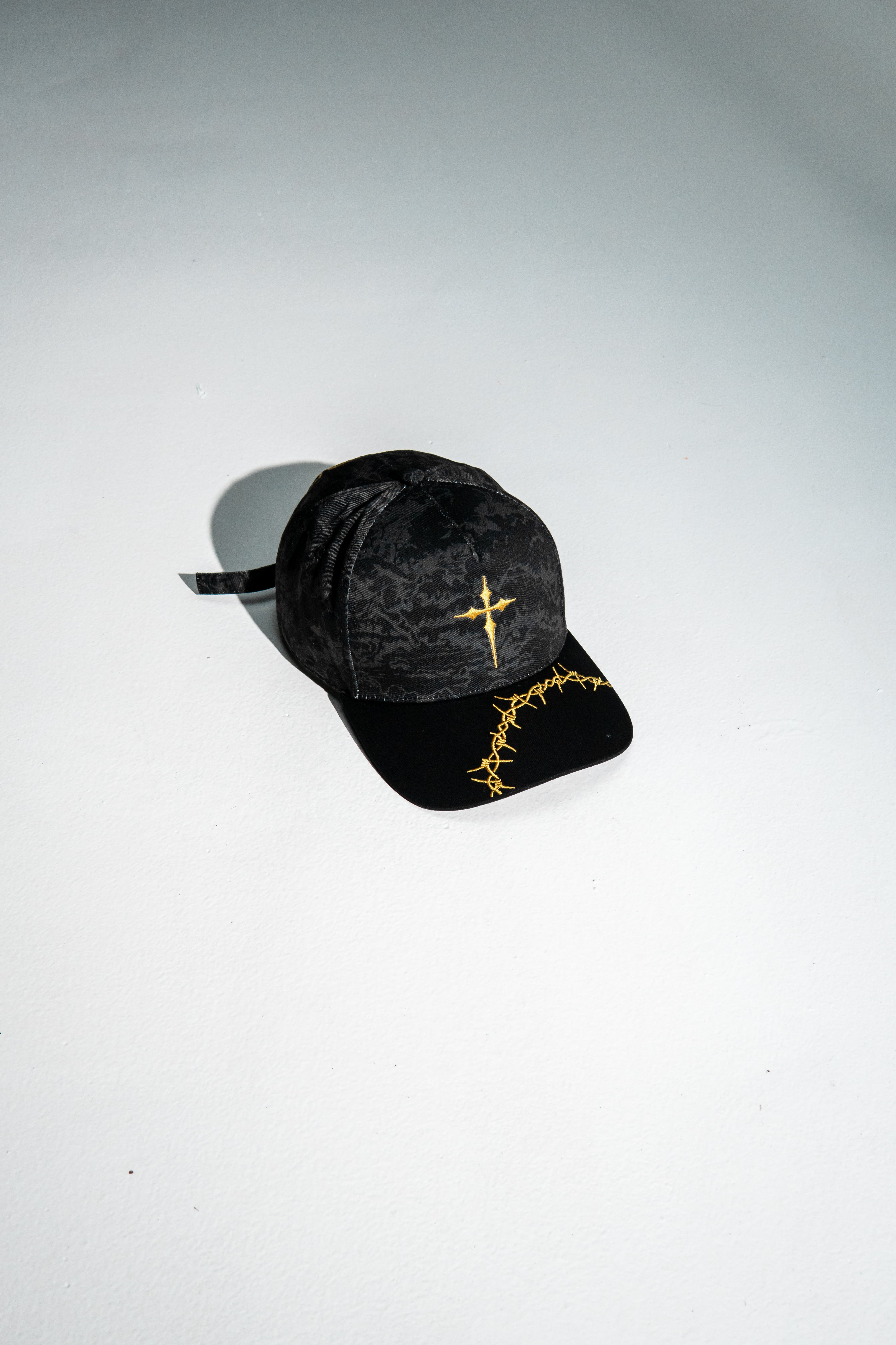 Saint Kaizen premium Christian gym wear [Thorns Cap]. Features bold spiritual Artwork, A comfortable cap designed for both the gym and casual wear.